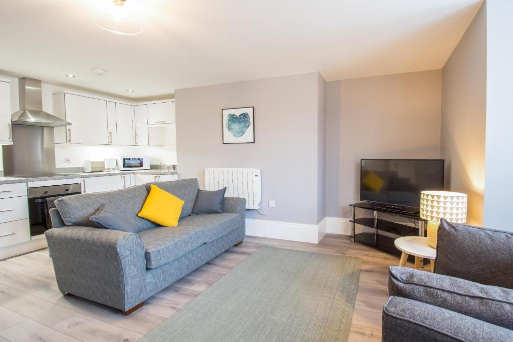 ONE MOORGATE VIEW room 6